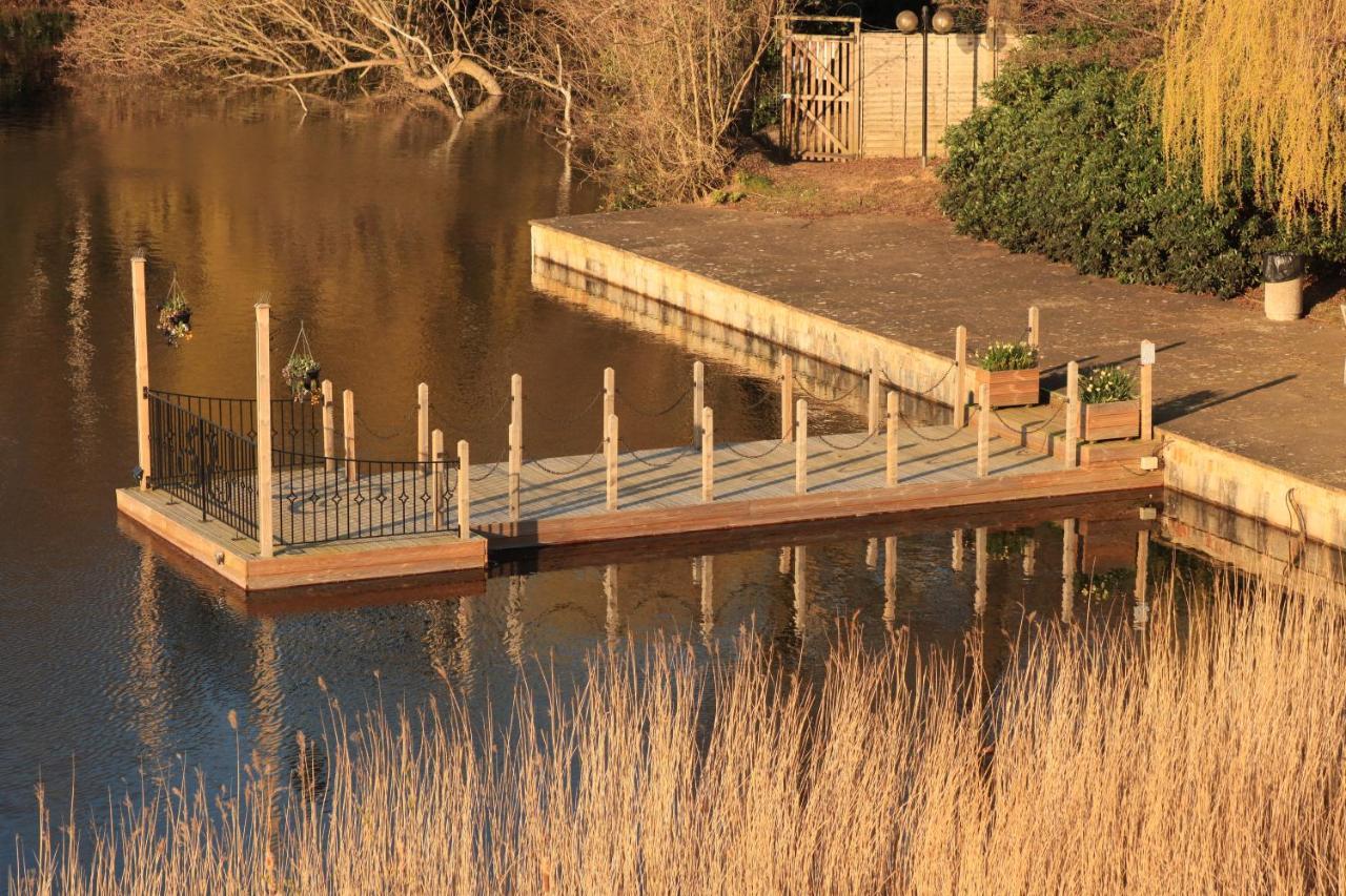 Inn On The Lake Gravesend Luaran gambar